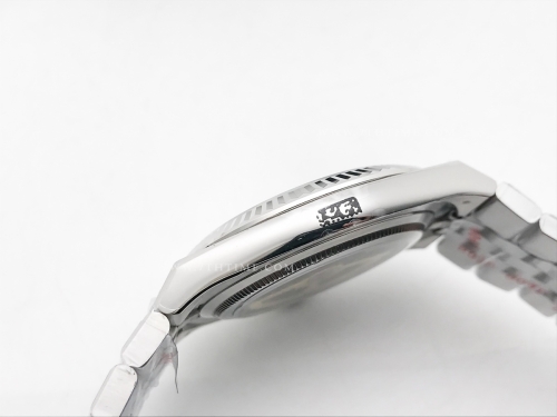 Land Dweller 40mm Jub Flt SS/SS I-Blue YYF A7135