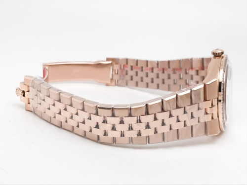 Land Dweller 40mm Wt Dia RG/RG Wht/Dia YYF A7135