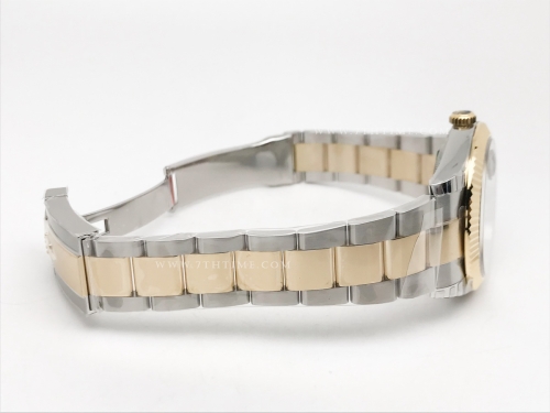 DJ2 41mm 126333 Oys Flt 904L YG/SS Blk/Stk EWE A3235