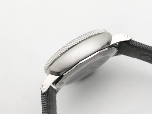 Submersible QuarantaQuattro 44mm SS/NY Anth VSF P900