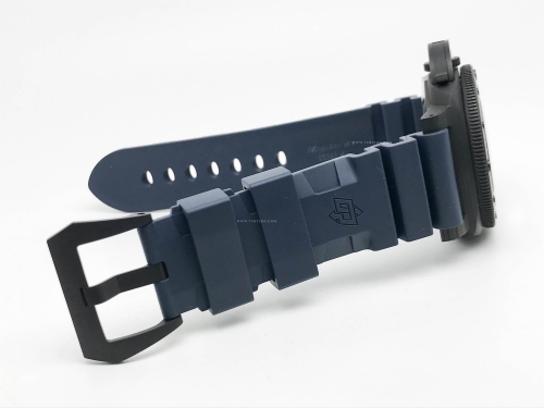 Submersible QuarantaQuattro 44mm FC/RU VSF P900