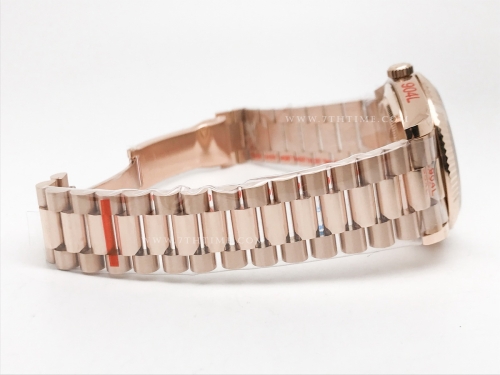 DayDate 40mm 904L Flt RG/RG Silv/Stk GMF VR3255