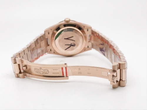 DayDate 40mm 904L Flt RG/RG O-Grn/Rm/Stk GMF VR3255