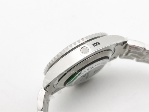 Seadweller 126600 43mm 904L SS/SS Blk GMF VR3235