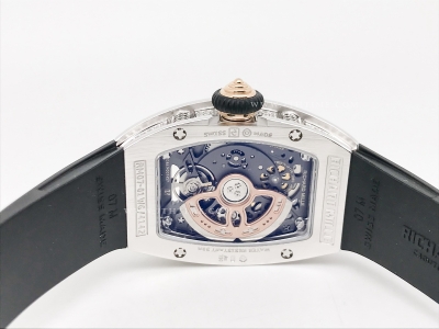 RM07-01 Crested Diam SS/RU Blk/Red Skele ZF CRMA2