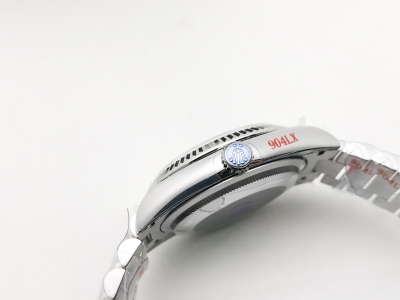 DayDate 36mm Wt 904L Flt SS/SS Blue/Dia QF VR3255