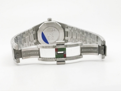 Royal Oak Ladies 67651ST Dia SS/SS Wht/Stk ZF Sw Qtz