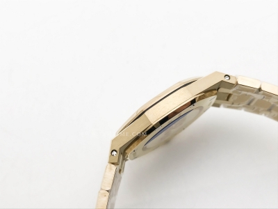 Royal Oak Ladies 67651BA Dia YG/YG Blue/Stk ZF Sw Qtz