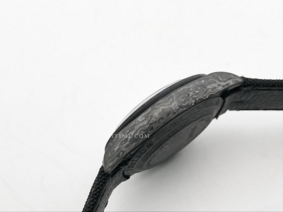 Daytona DIW Carbon Speedster FC/LE Blk Noob A4130