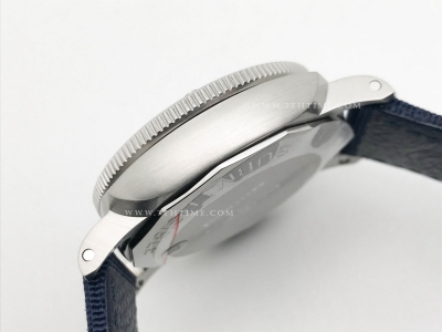 Submersible QuarantaQuattro 44mm SS/NY Blue VSF P900