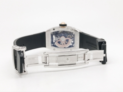 RM07-01 Snow Diam SS/RU Blk/Red Skele ZF CRMA2