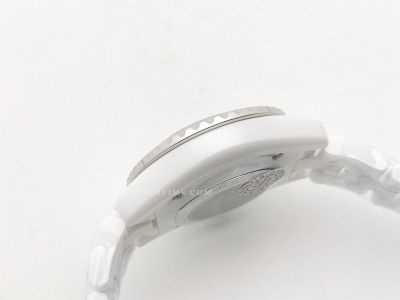 J-12 Ladies 33mm Dia CER/CER Wht/Dia XF Sw Qtz