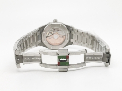 Royal Oak Ladies 77350ST 34mm SS/SS White ZF A5800