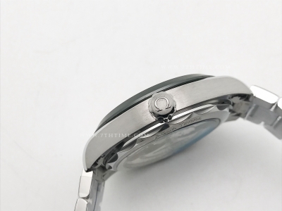 Aqua Terra GMT Worldtimer 43mm SS/SS Green VSF A8938