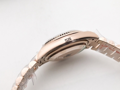 DayDate 36mm 128235 Wt 904L Flt RG/RG B-Grn/Bagu QF VR3255