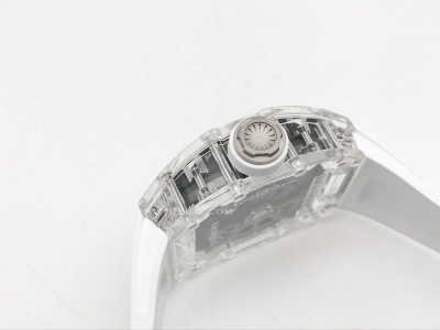 RM35-02 Wht/Wht CRY/RU SONIC RMAL1