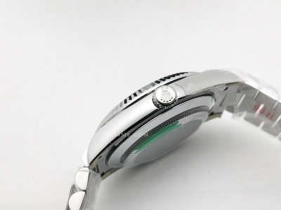 DayDate 40mm 228239 904L Flt Wt SS/SS Blk/Dia Noob A2836