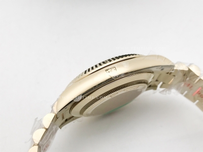 DayDate 228238 40mm 904L Flt Wt YG/YG Gold/Dia Noob A2836