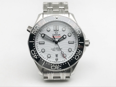 Seamaster 300m 2018 Blk SS/SS White GDF MY8215