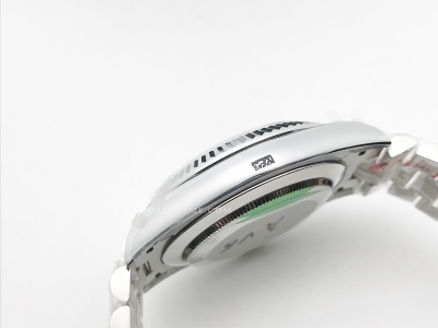 DayDate 40mm 904L Flt SS/SS Blue/Stk GMF A2836