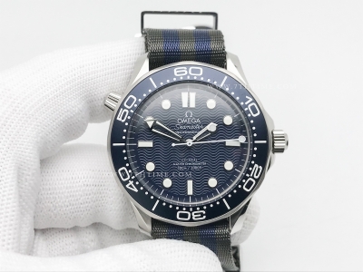 Seamaster 300 James Bond 60th Anni SS/NY BLS A8806