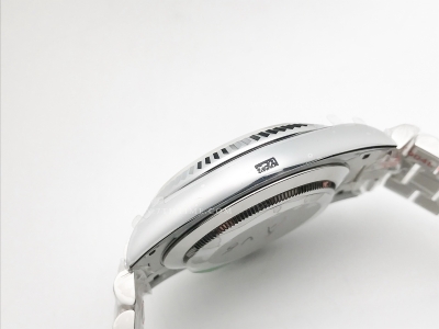 DayDate 40mm 904L Flt SS/SS S-Silv/Stk GMF A2836