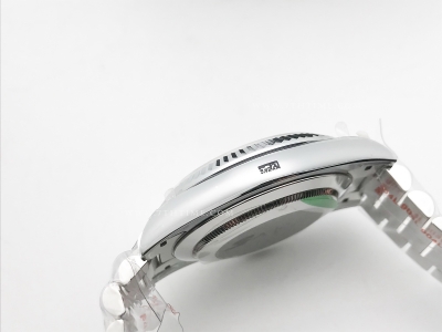 DayDate 40mm 904L Flt SS/SS P-Met/Dia GMF A2836