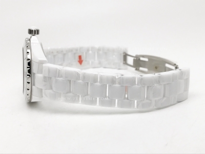 XHANEL J-12 38mm Wht CER/CER Wht/Blue Num HTF A2892