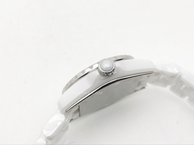 XHANEL J-12 33mm Wht CER/CER Wht/Dia HTF Qtz