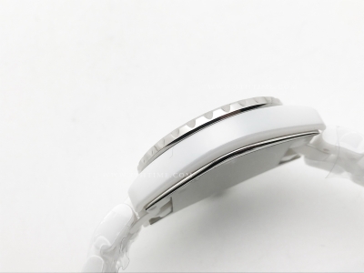 XHANEL J-12 33mm Wht CER/CER Wht/Dia HTF Qtz