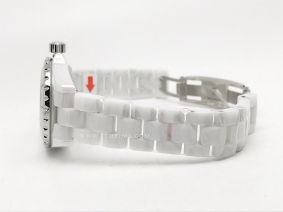 XHANEL J-12 33mm Wht CER/CER W-MOP/Dia HTF Qtz