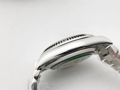 DayDate 40mm 228239 904L Flt Wt WG/WG O-Blue/Rm KF VR3255