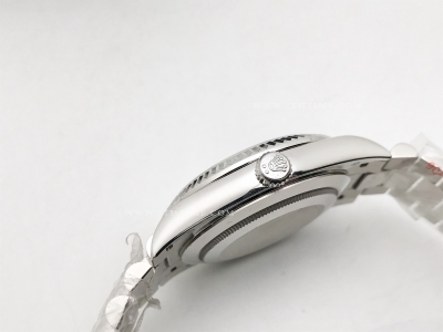 DayDate 40mm 228239 904L Flt Wt WG/WG I-Blue/Rm KF VR3255