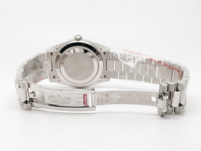 DayDate 40mm 228239 904L Flt Wt WG/WG I-Blue/Rm KF VR3255