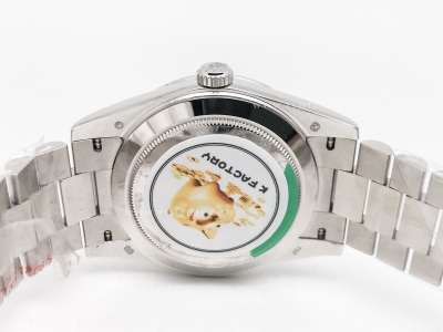 DayDate 40mm 228239 904L Flt Wt WG/WG O-Green/Rm KF VR3255