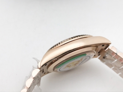 DayDate 40mm 228235 904L Flt Wt RG/RG Brwn/Dia KF VR3255