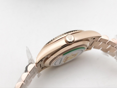 DayDate 40mm 228235 904L Flt Wt RG/RG O-Grn/Rm KF VR3255