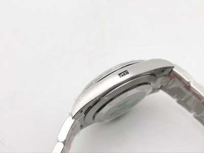 Oyster Pert 41mm 124300 SS/SS P.Green GMF VR3230