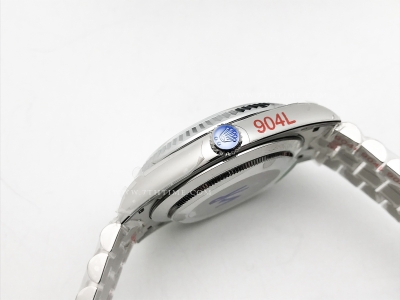 DayDate 40mm 904L Flt SS/SS I-Blue/Dia GMF VR3255