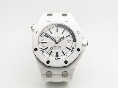 Royal Oak Offshore Diver 15707 Wht CER/RU Wht ZF A3120