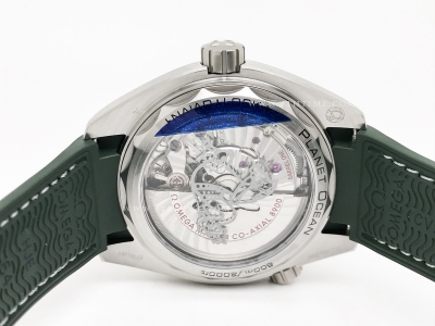 Planet Ocean 43.5mm Grn Cer SS/RU Silv VSF A8900