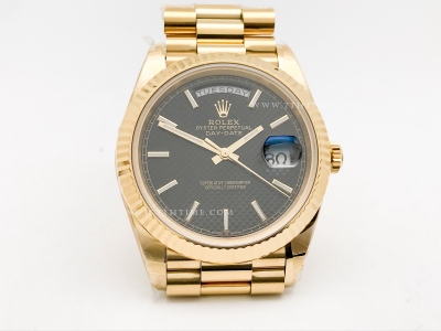 DayDate 40mm 904L Flt Wt YG/YG C-Blk/Stk TMF SH3255