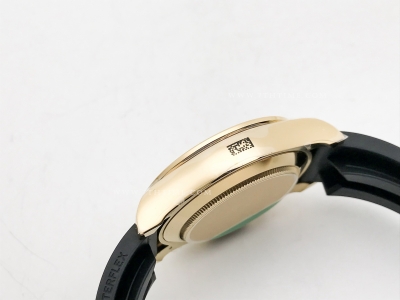 Daytona 126518 YG/RU Wht/Stk FF A7750