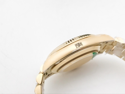 DayDate 40mm 904L Flt Wt YG/YG Blk/B.Dia TMF SH3255