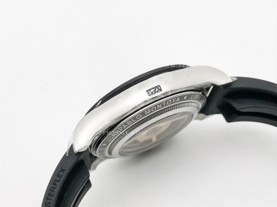 Daytona La Montoya FC SS/RU Ske 904L Sonic A4130