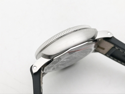 PAM 1518 Sub Navy Seals 44mm SS/RU G-Blk VSF P900