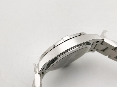 Breitling Colt Automatic 44mm V2 SS/SS Blue TF Asia 2824