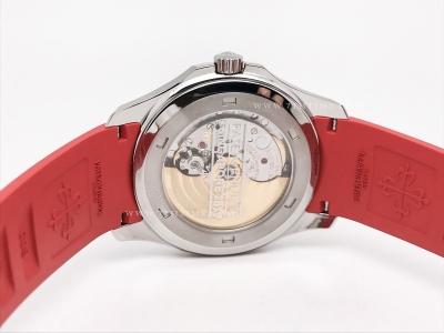 Aquanaut 5167A-012 SS/RU Blk/Red/Num ZF V2 A330