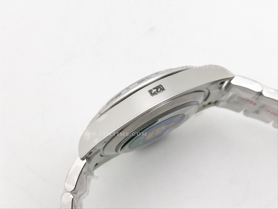 Explorer II 226570 904 SS/SS White DD3285