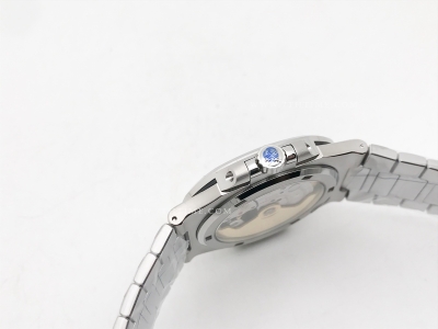 Nautilus Jumbo 5711 SS/SS White/Stk BBF DD324